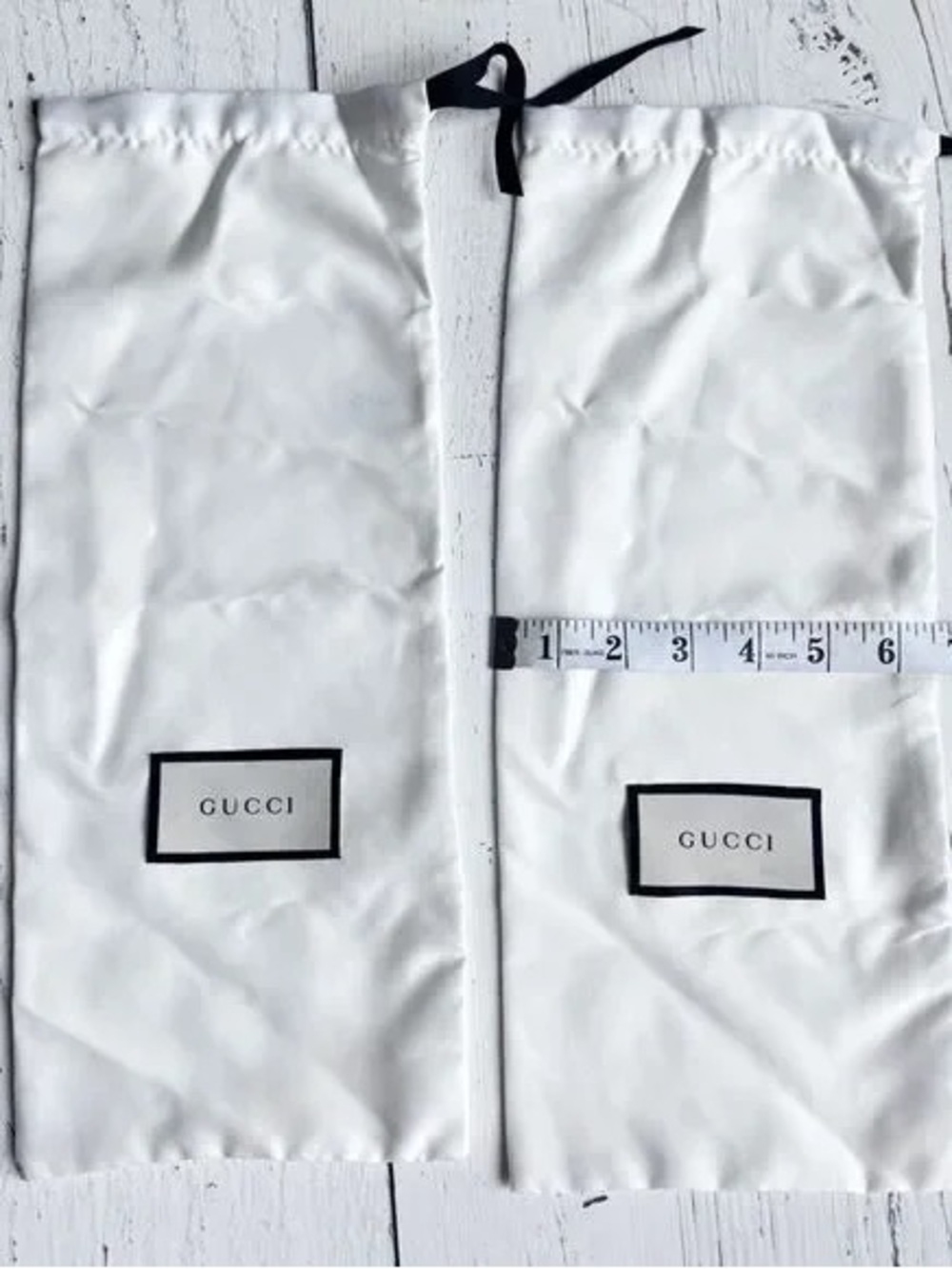 Gucci - 2 Silk dustbags